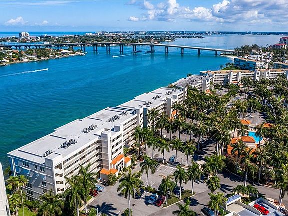 2nd image of 6093 Bahia Del Mar Cir APT 476