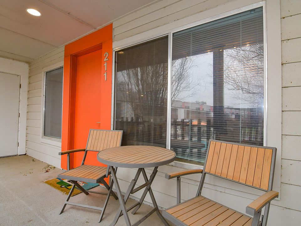 1st image of 2200 Dickson Dr APT 211
