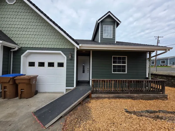 999 NE Broadway St, Myrtle Creek, OR 97457