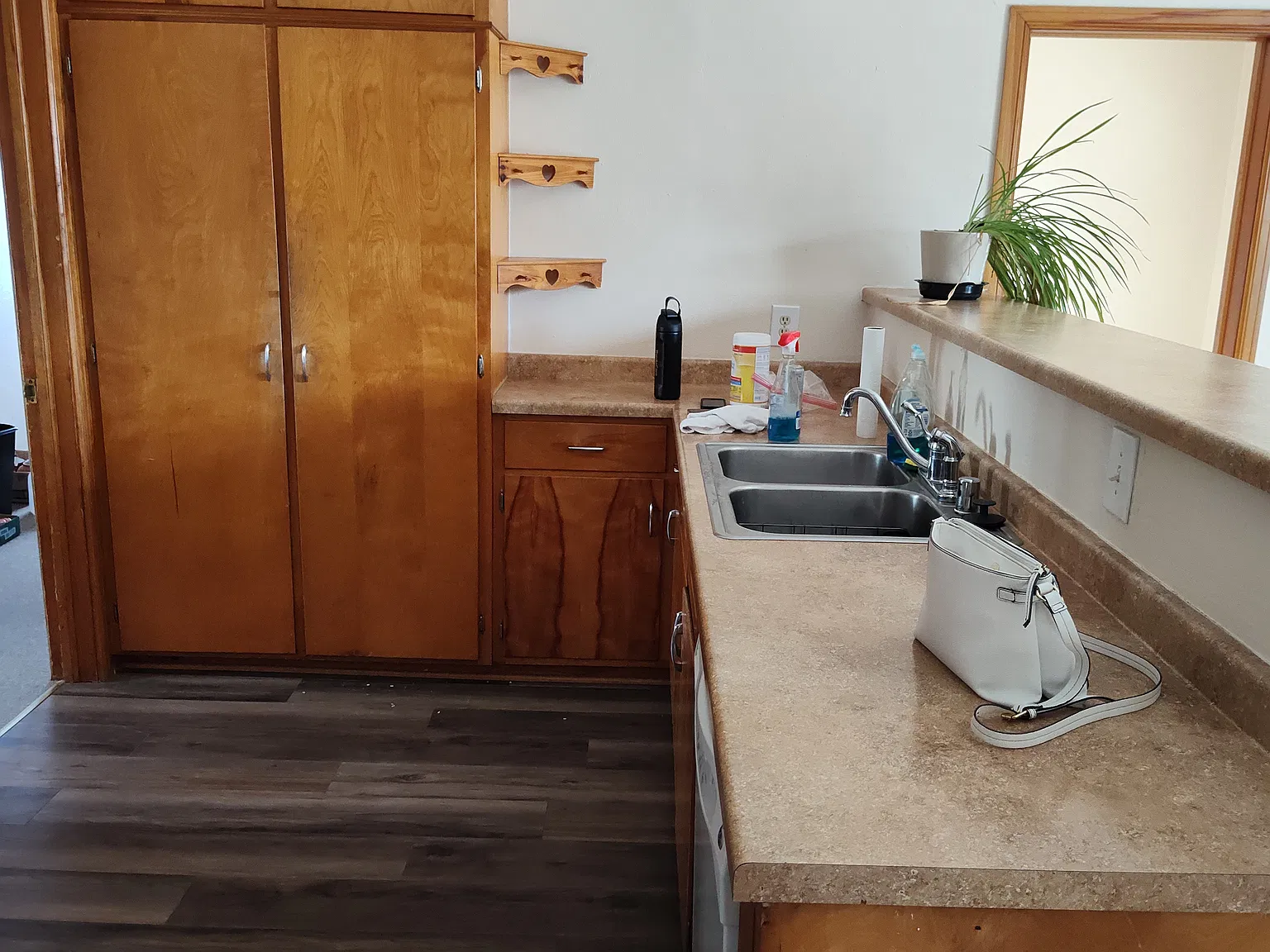 2 bed, 1100 sqft, $1,000 — Photo 4