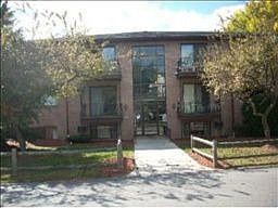 2nd image of 5 Lancelot Ct APT 21
