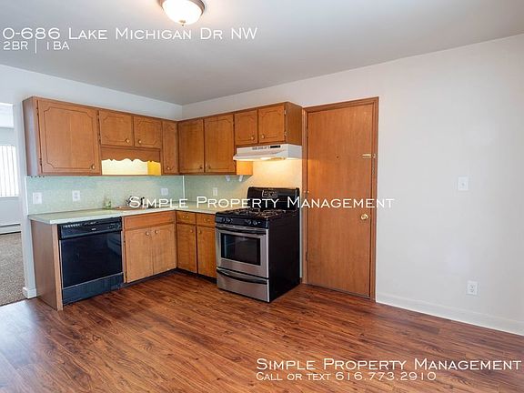 2nd image of 686 Lake Michigan Dr NW #O