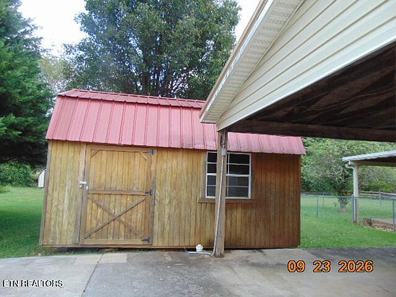 5th image of 1026 Ridge View Rd