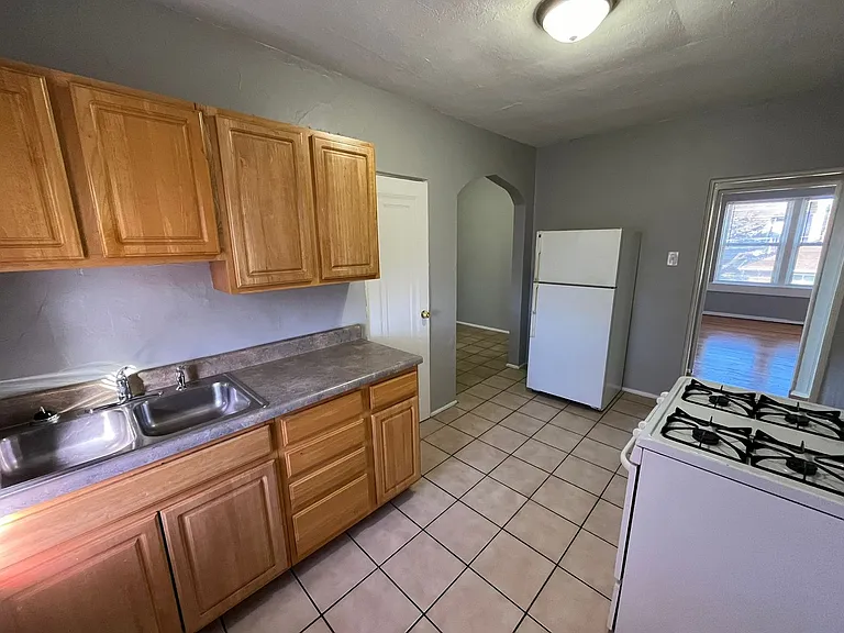 3440 Delor St — Photo 39
