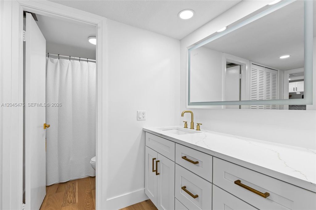 301 N Ocean Blvd APT 302, photo 6