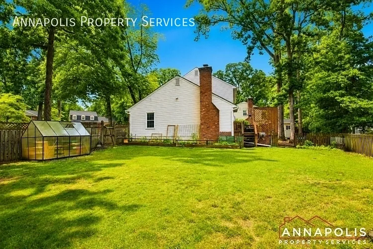 449 Alfreton Ct — Photo 38