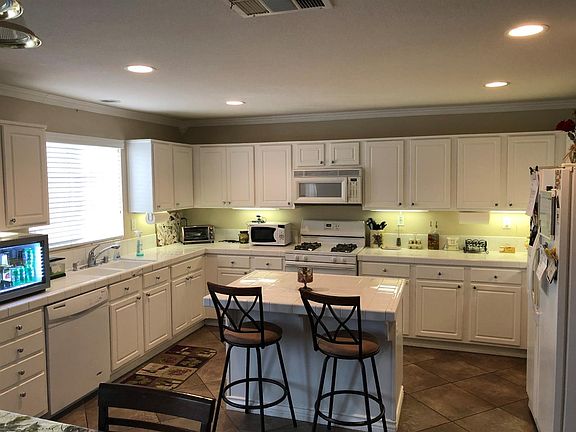 4th image of 13713 Colorado Ln