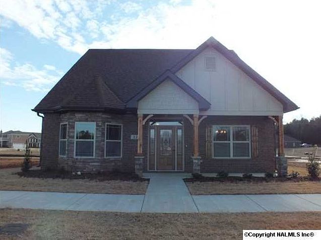1st image of 22 Leyland Dr
