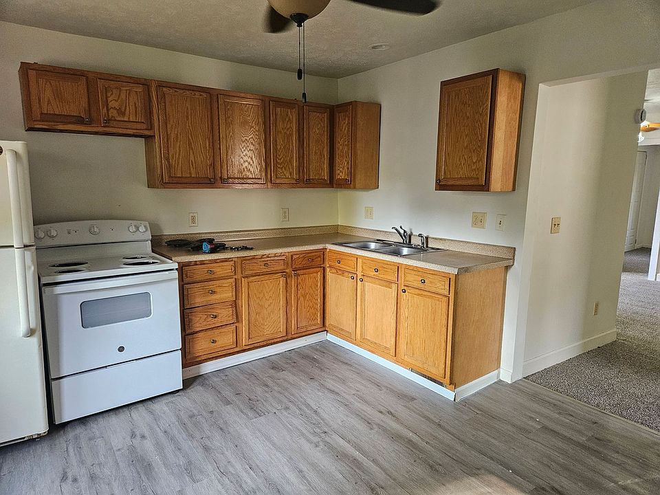 1st image of 1205 N Roosevelt Ave