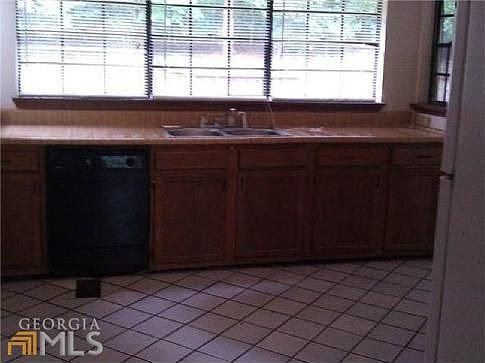 4th image of 1949 Lullwater Cir #1