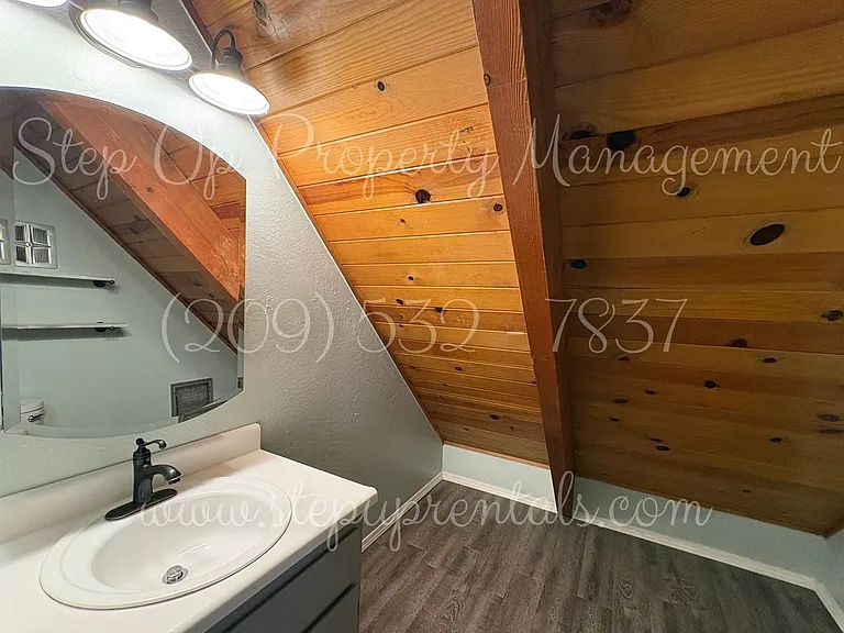 22400 Broken Bough Ln — Photo 16