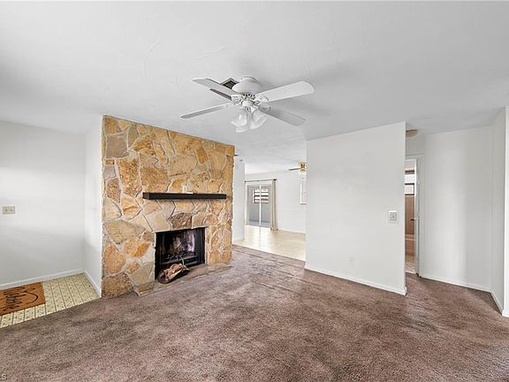 5th image of 7503 Sanibel BLVD