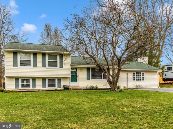 19005 Dowden Cir, Poolesville, MD 20837