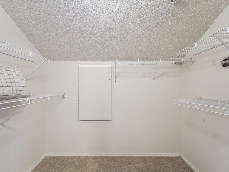 1864 Mallard Dr — Photo 25