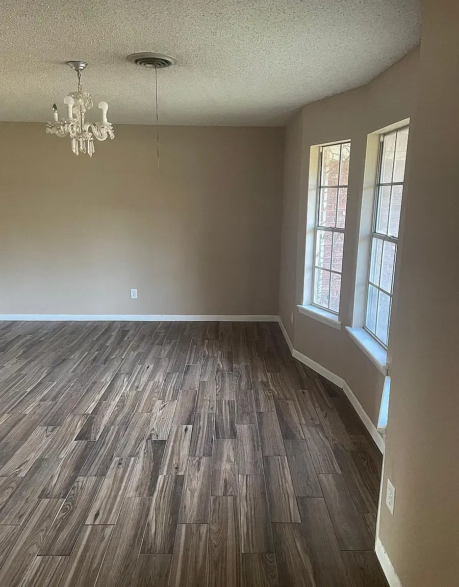 3 bed, 2115 sqft, $1,975 — Photo 4
