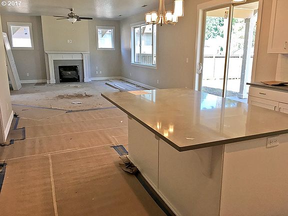 3rd image of 11005 NE 62nd Pl