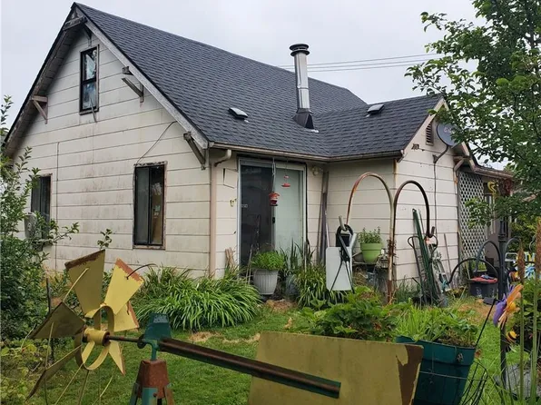 204 E J St, Shelton, WA 98584