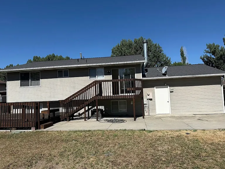 927 S 1635 W — Photo 37