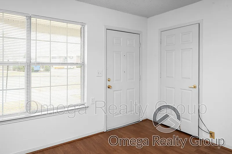 100 Egg And Butter Rd — Photo 4