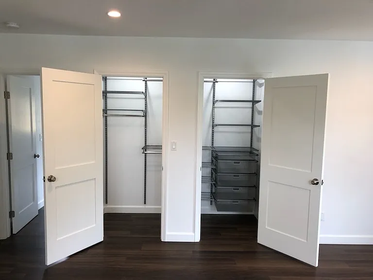 Double Closet - ensuite bedroom