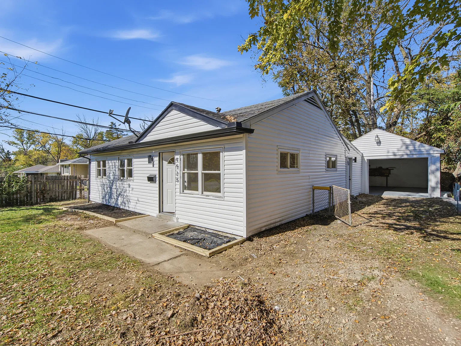 3 bed, 1100 sqft, $1,450 — Photo 4
