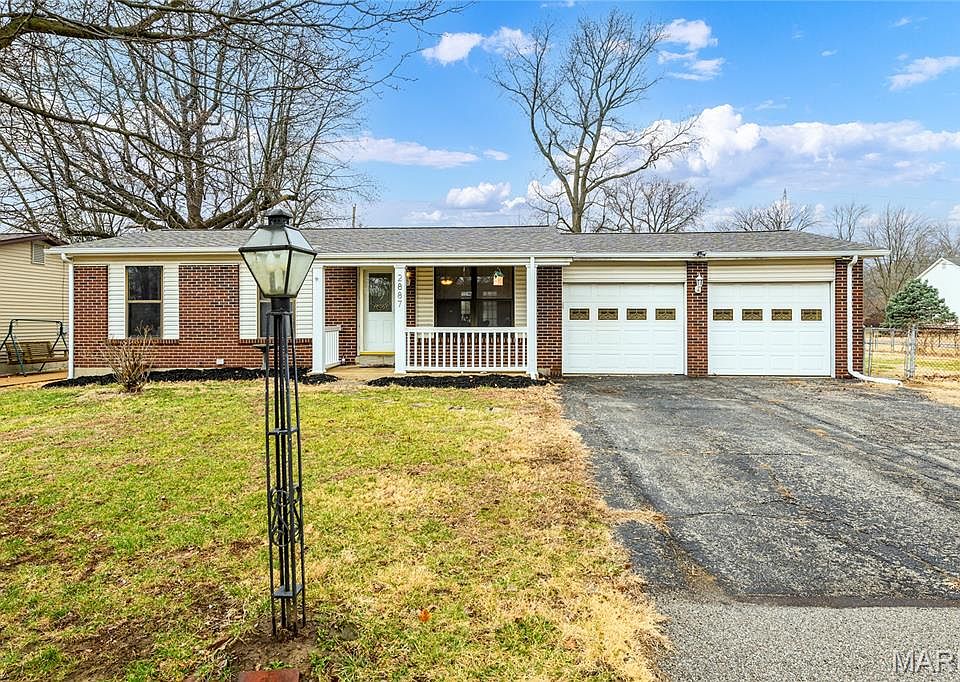 1st image of 2887 Gill Ave
