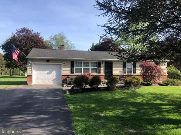 2 Springdale Pl, Lincoln University, PA 19352