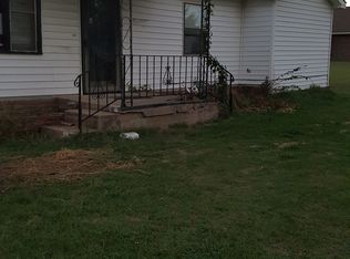 501 N Smith St, Caney, KS 67333