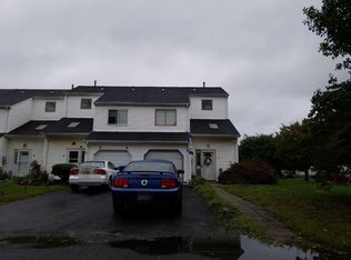 2 Basil Dr, Lumberton, NJ 08048