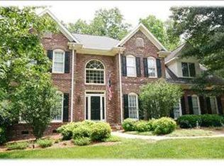 109 Maple Brook Ct, Simpsonville, SC 29681