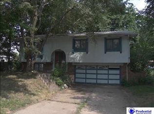 4678 O St, Omaha, NE 68117