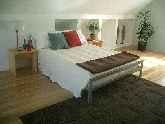 Upstairs full floor bedroom