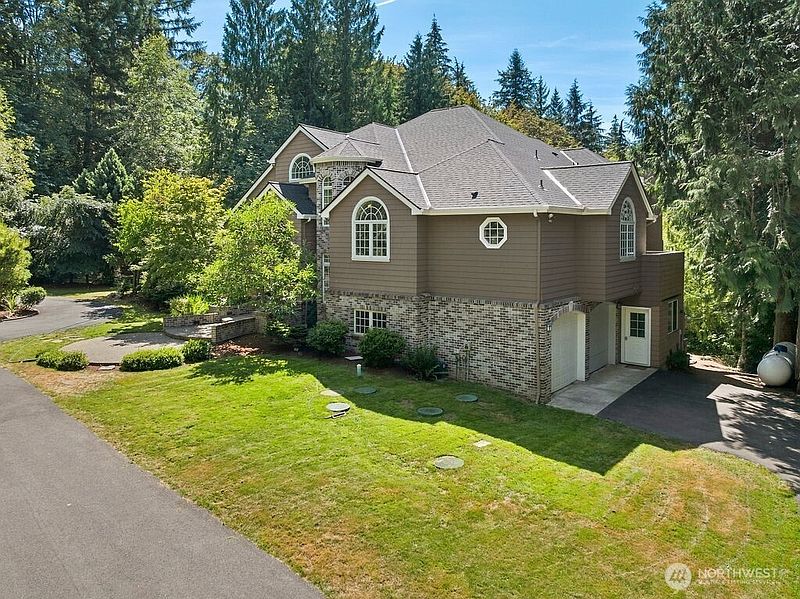 3rd image of 26020 SE Old Black Nugget Road