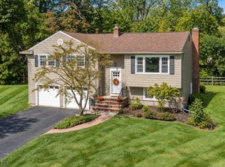 27 Fawn Cir, Berkeley Heights Twp., NJ 07922