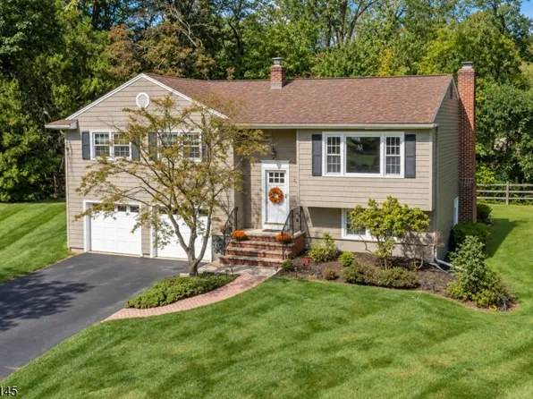 27 Fawn Cir, Berkeley Heights Twp., NJ 07922