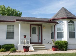 17 Starville Pl, Branson West, MO 65737