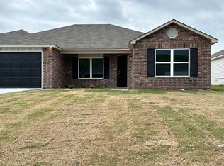 4 Curly Leaf Ln, Conway, AR 72032