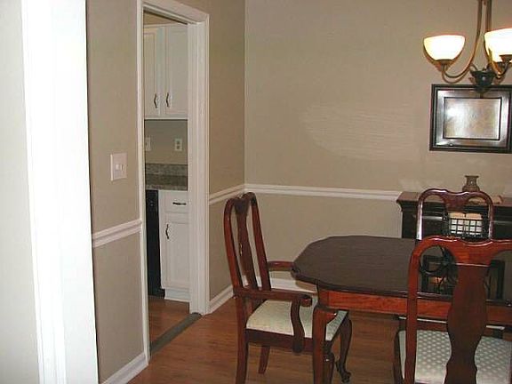 5th image of 5704 Spanish Oak Dr