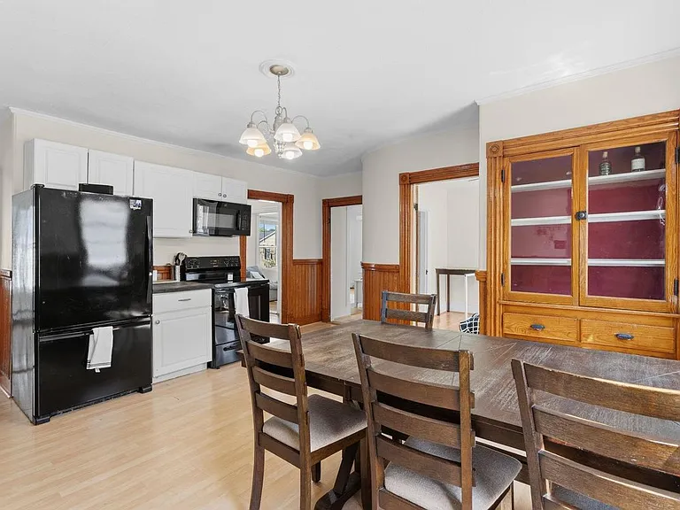 616 Hevey St — Photo 10