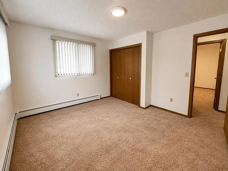 1504 Shannon Dr NE — Photo 5
