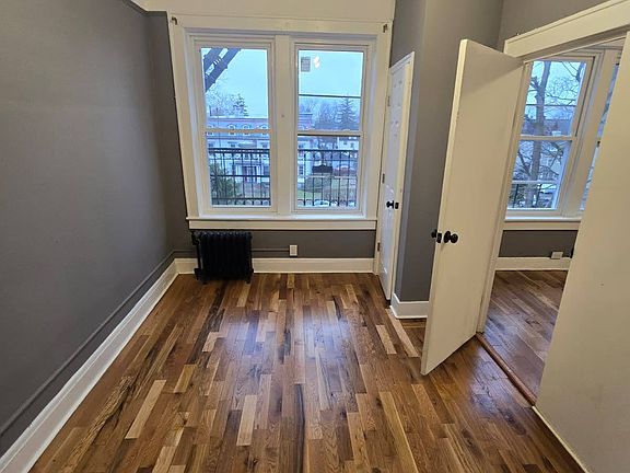4th image of 717 Arlington Ave APT 4A