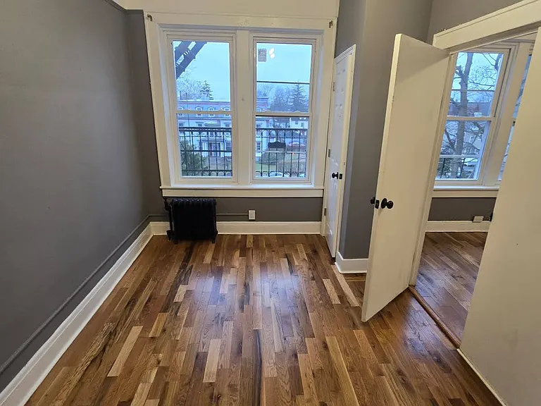717 Arlington Ave #4AA — Photo 5