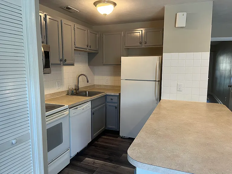 3434 Clover Rd E — Photo 4