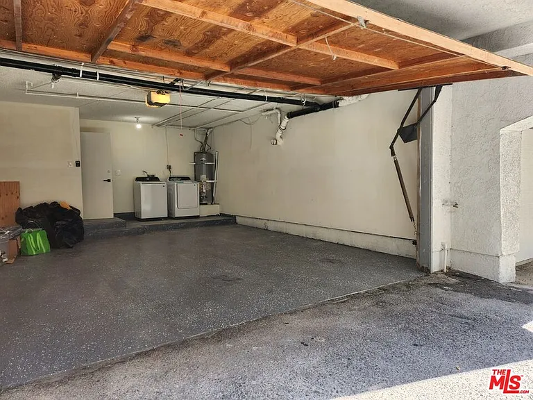 529 N Market St #8 — Photo 24