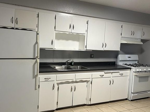 3rd image of 6721 27th St