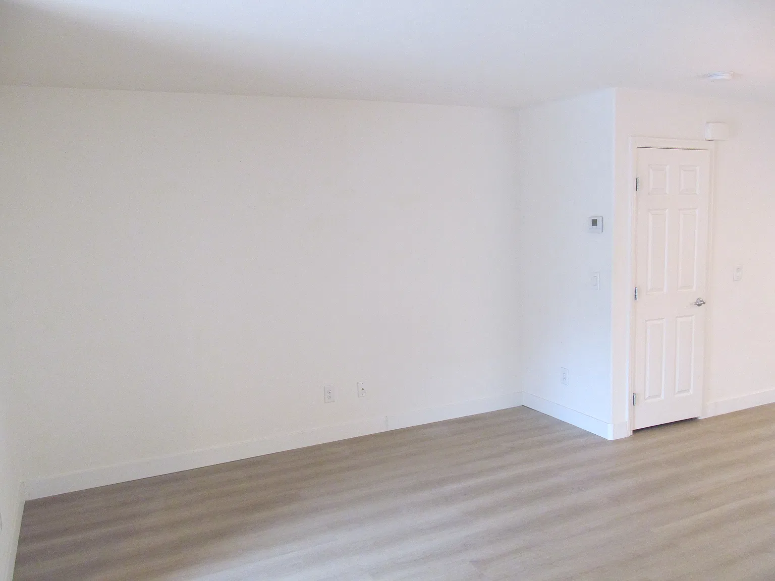 3 bed, 2.5 bath, 1480 sqft, $1,730 — Photo 4