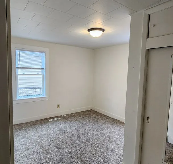 1127 Liberty St — Photo 9