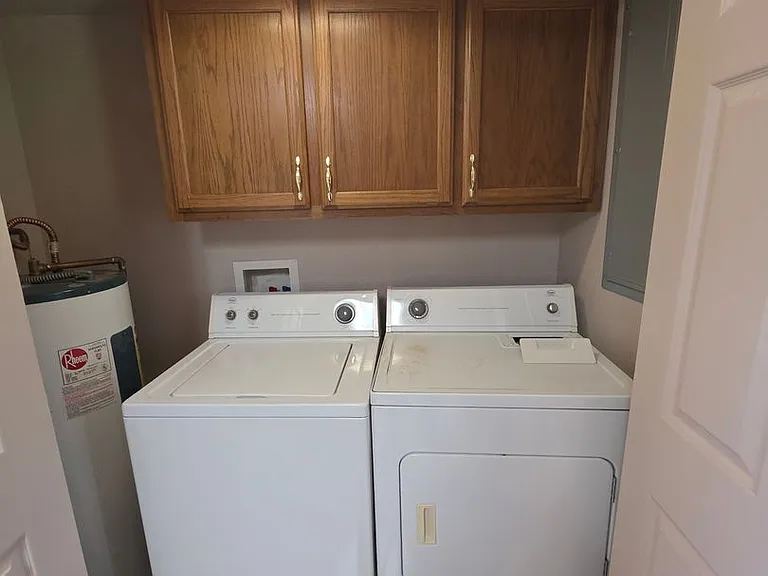 208 E F St #1 — Photo 7
