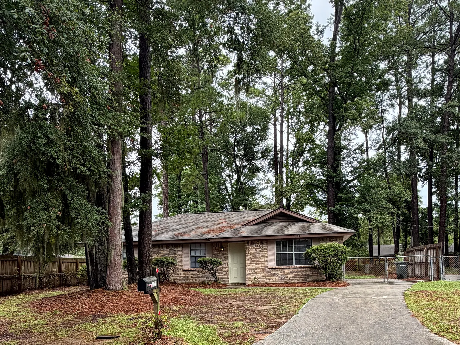 3 bed, $1,795 — Photo 1