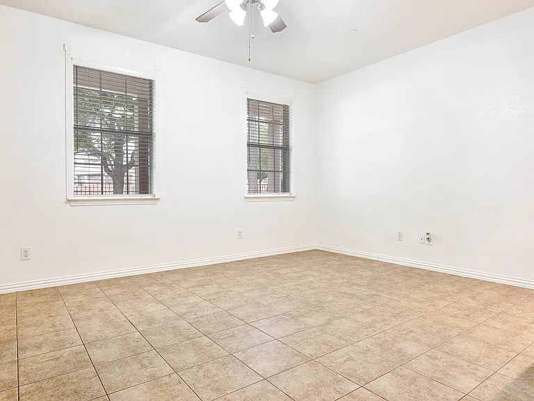3206 Bedford Rd — Photo 20